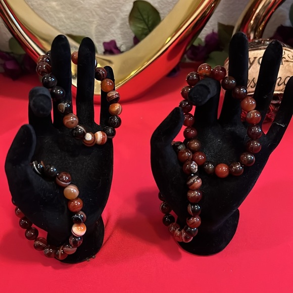 1pc Sardonyx Carnelian Crystal 10mm Round Bead Healing Balance Bracelet - Picture 3 of 4